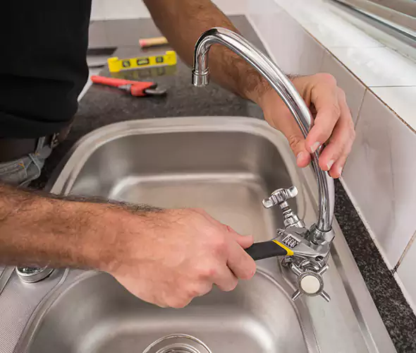 Local Experts for Faucet Repair in Des Moines, WA:Schedule Affordable Faucet Repair Services with Us
