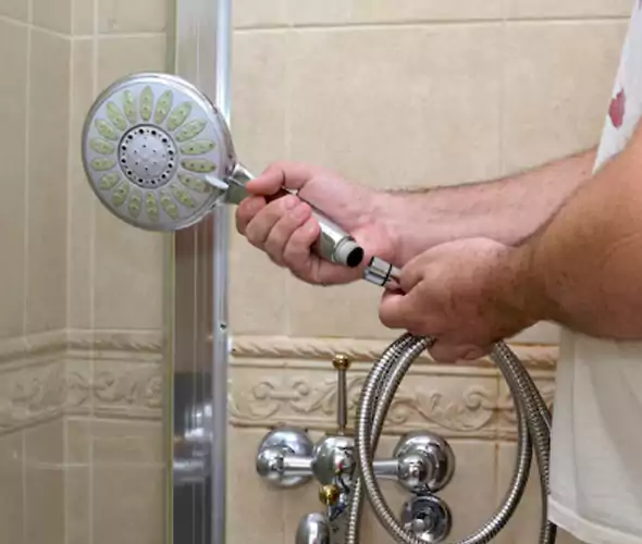 Professional Shower Repair Specialist in Des Moines, WA: Schedule Affordable Shower Services with Us
