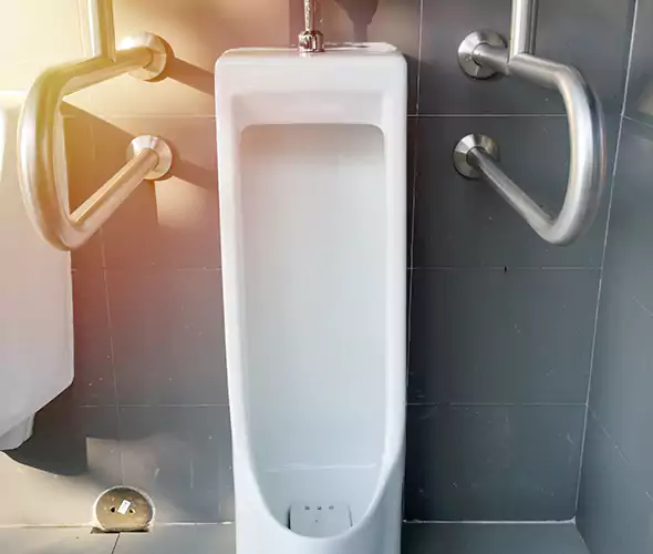 Expert Urinal Installation in Des Moines, WA: Schedule Reliable Plumbing Services with Us