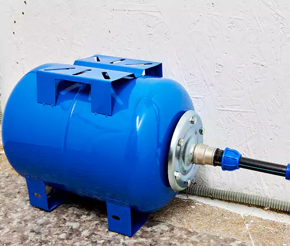 Expert Plumber for Well Pressure Tank Replacement in Des Moines, WA: Schedule Affordable Tank Replacement Services with Us