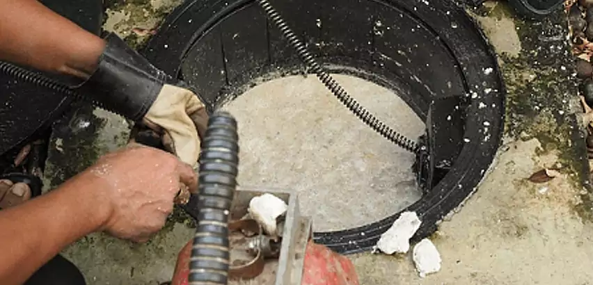 Fat Trap Cleaning in Des Moines, WA