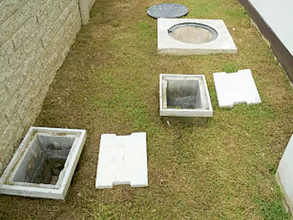 Why Choose Fox Plumbing Des Moines for Grease Trap Cleaning in Des Moines, WA?