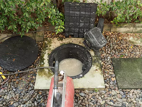 Why Choose Fox Plumbing Des Moines for Grease Trap Repair in Des Moines, WA?