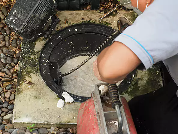 Why Choose Fox Plumbing Des Moines for Sewer Line Cleaning in Des Moines, WA?