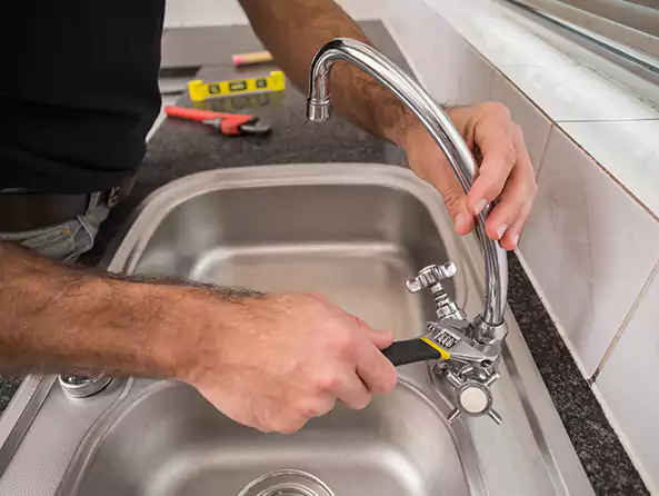 Why Choose Fox Plumbing Des Moines for Sink Installation in Des Moines, WA?